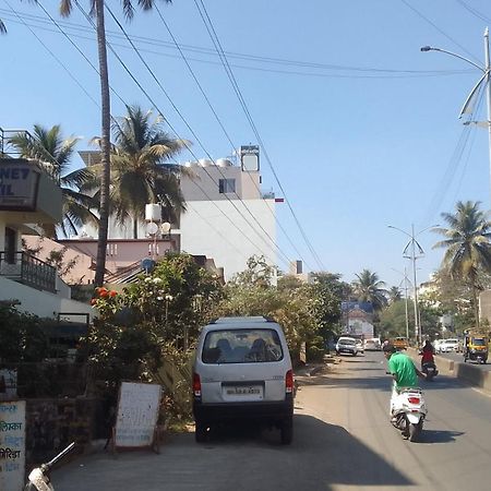 Swanky Sojourns Homestay Kolhapur Bagian luar foto