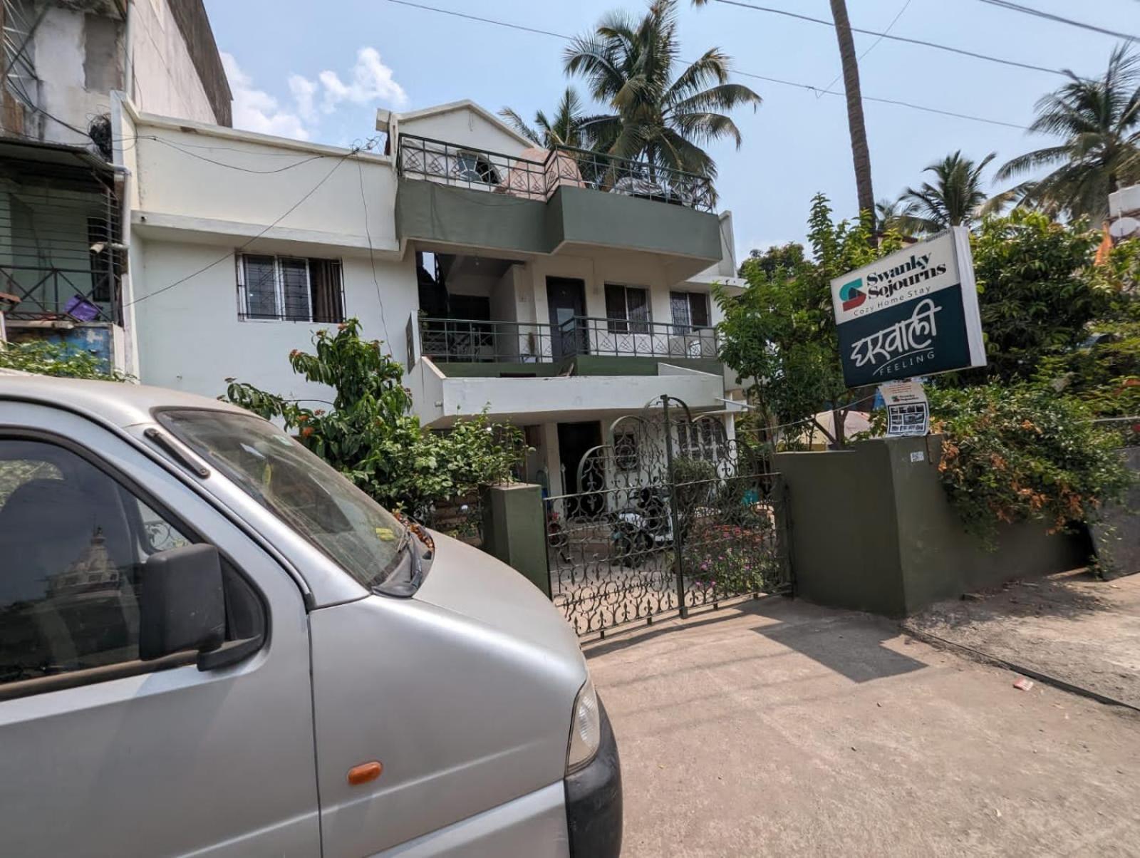 Swanky Sojourns Homestay Kolhapur Bagian luar foto