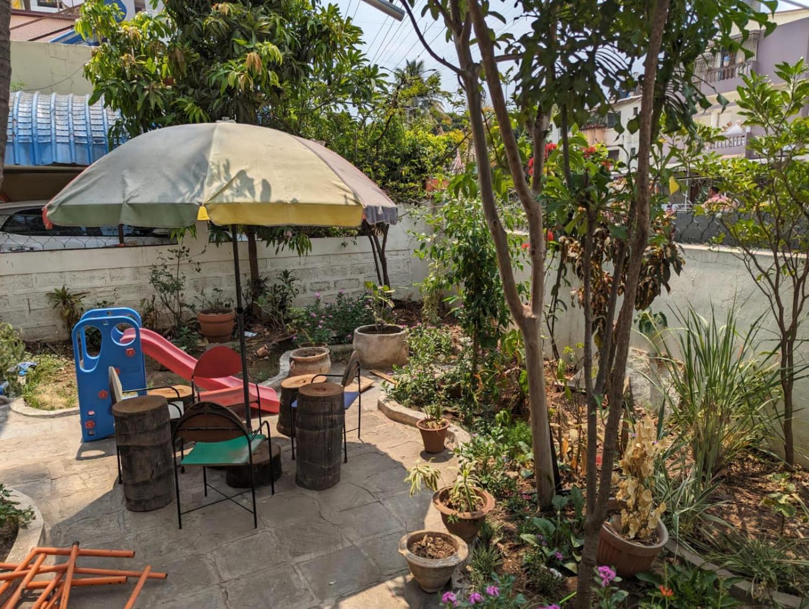 Swanky Sojourns Homestay Kolhapur Bagian luar foto