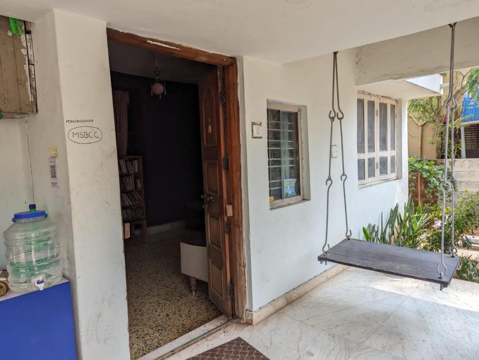 Swanky Sojourns Homestay Kolhapur Bagian luar foto