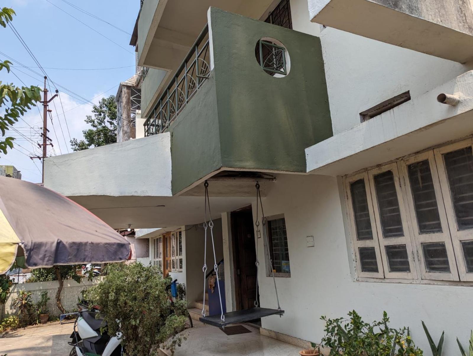 Swanky Sojourns Homestay Kolhapur Bagian luar foto