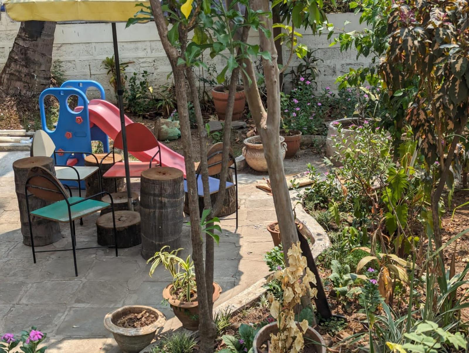 Swanky Sojourns Homestay Kolhapur Bagian luar foto