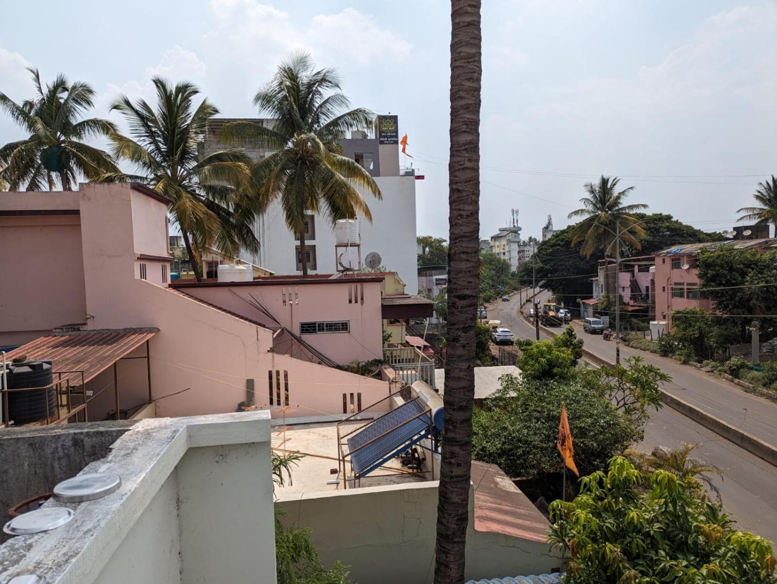 Swanky Sojourns Homestay Kolhapur Bagian luar foto