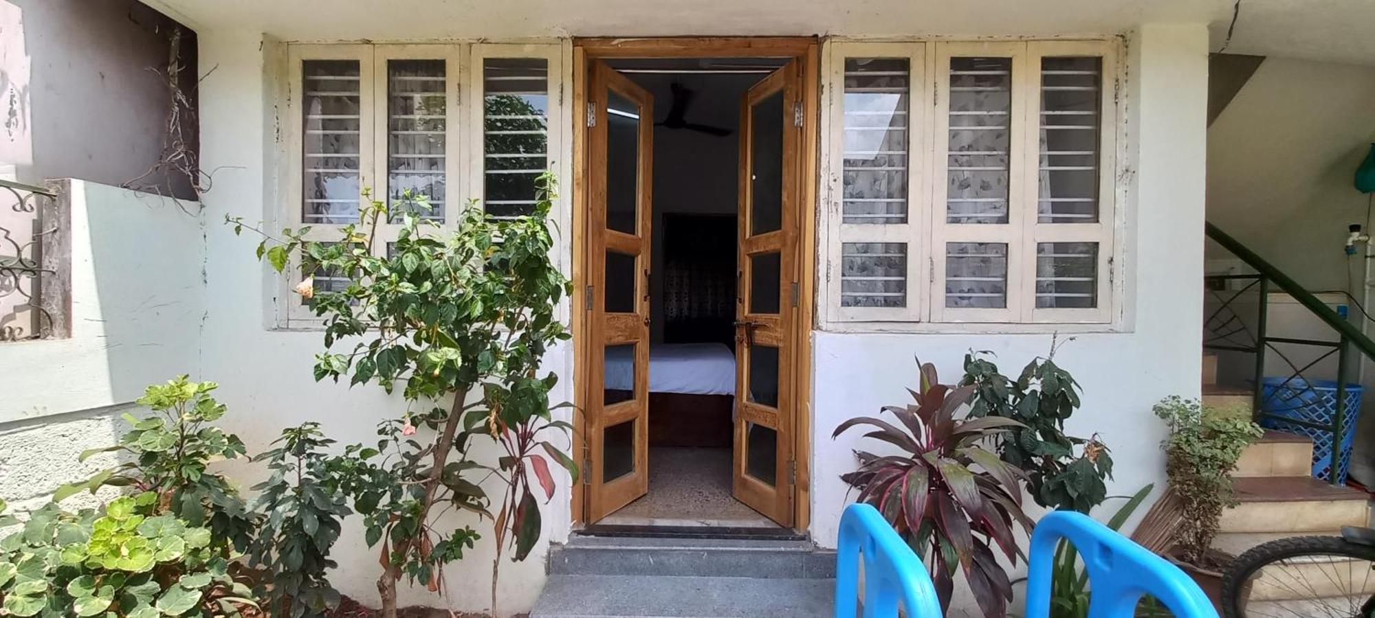 Swanky Sojourns Homestay Kolhapur Bagian luar foto